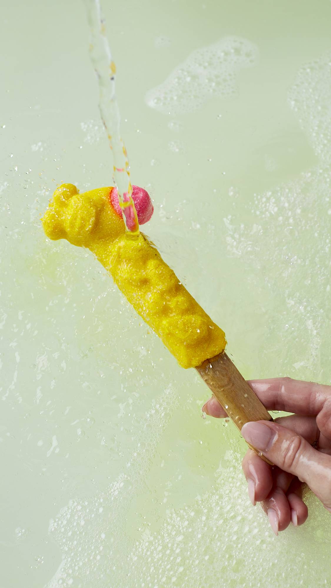 Elsie The Giraffe (You're Having A Bath) Reusable Bubble Bar